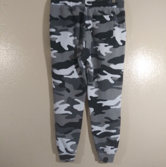 Hollister Men's Logo Camo Joggers Sweatpants - Picture 7 of 7